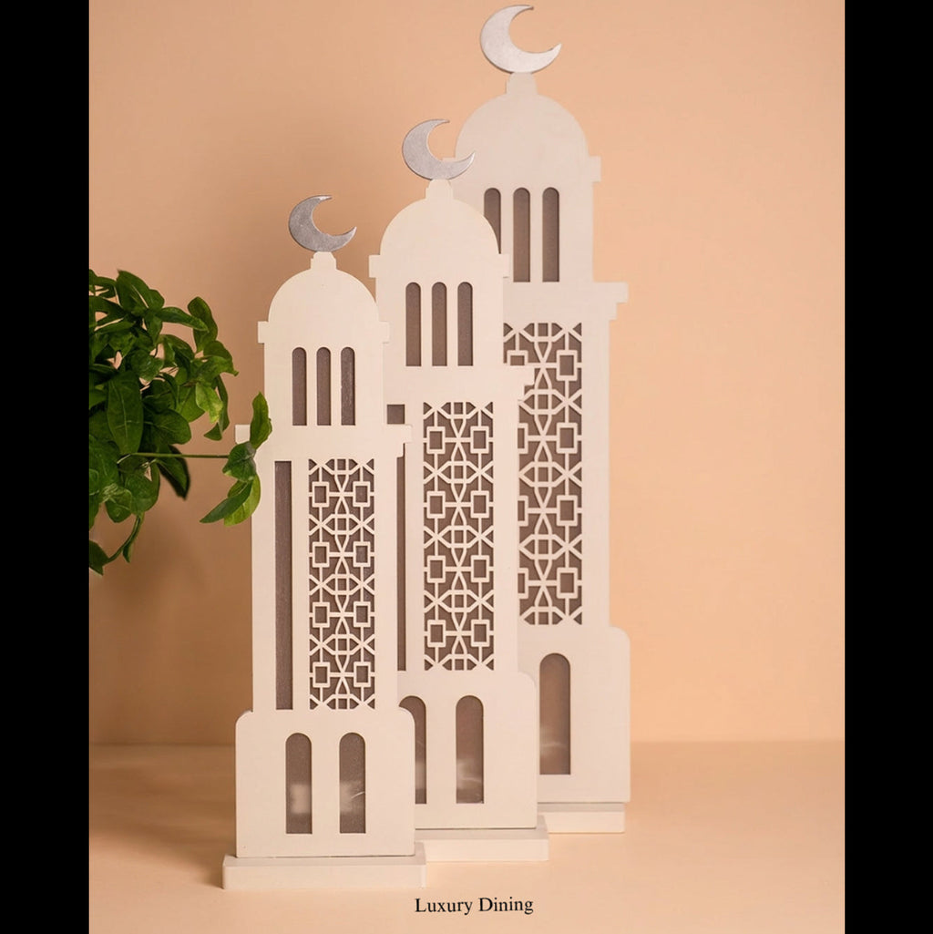 Silver Manara w/ Light